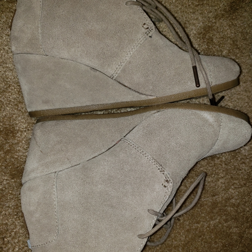 Toms Booties - Picture 12 of 12
